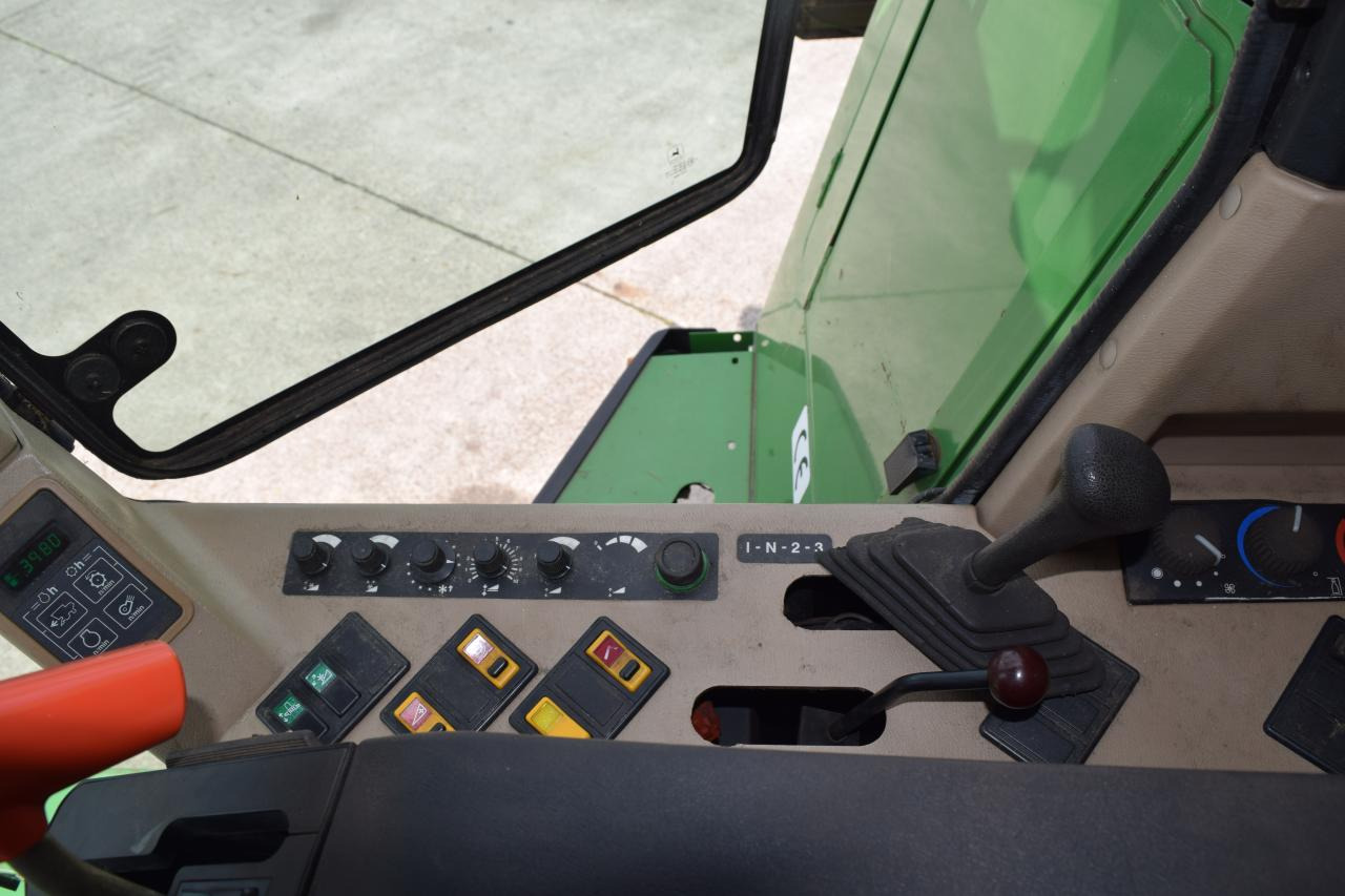 Kombinovani kombajn John Deere 2056: slika 8