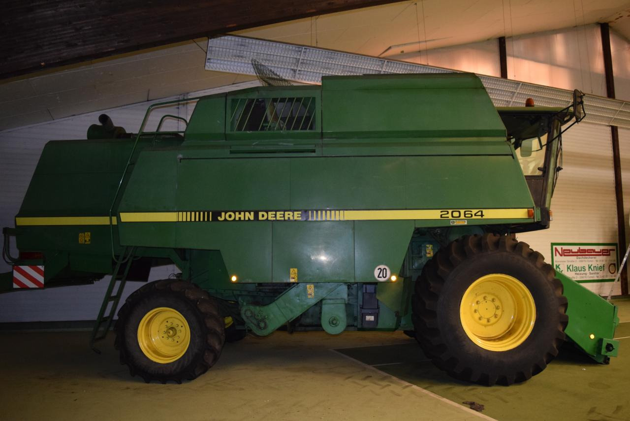 John Deere 2064 - Kombinovani kombajn: slika 5 John Deere 2064 - Kombinovani kombajn: slika 5