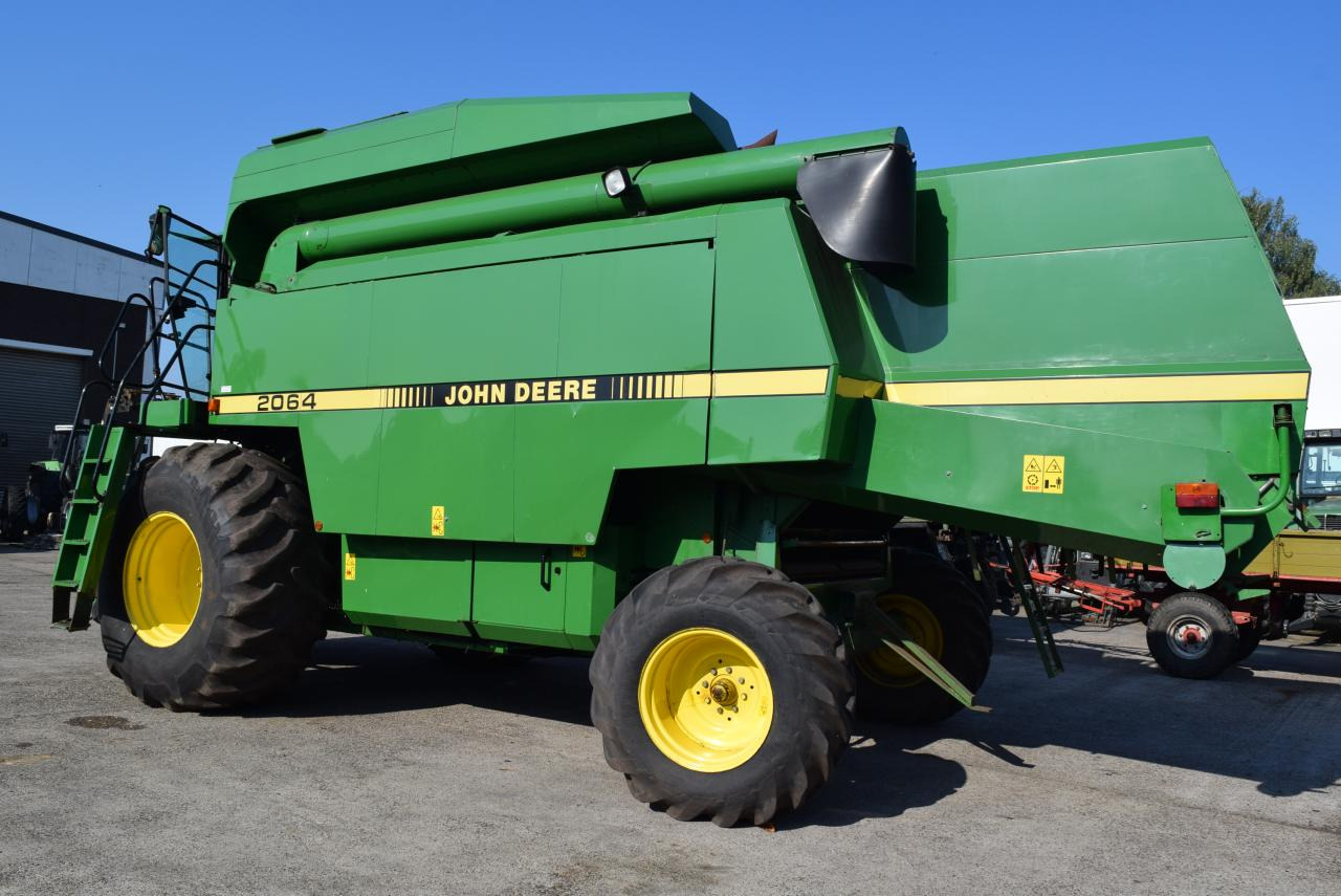 John Deere 2064 - Kombinovani kombajn: slika 3 John Deere 2064 - Kombinovani kombajn: slika 3