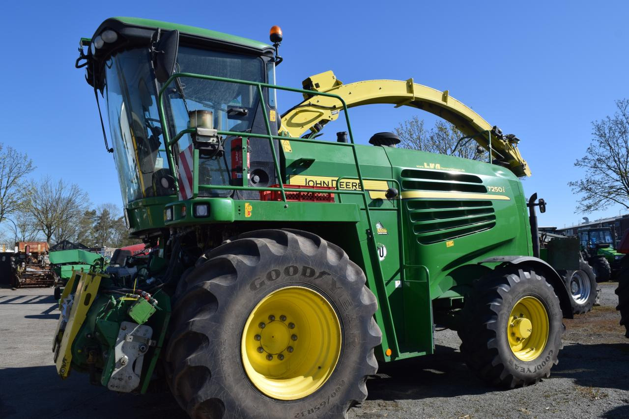 John Deere 7250 i - Kombajn za stočnu hranu: slika 1 John Deere 7250 i - Kombajn za stočnu hranu: slika 1