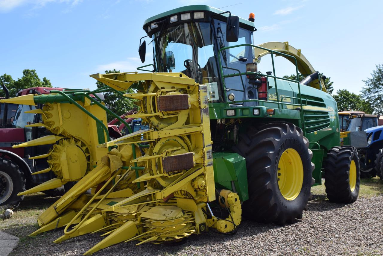 John Deere 7400 - Kombajn za stočnu hranu: slika 2 John Deere 7400 - Kombajn za stočnu hranu: slika 2
