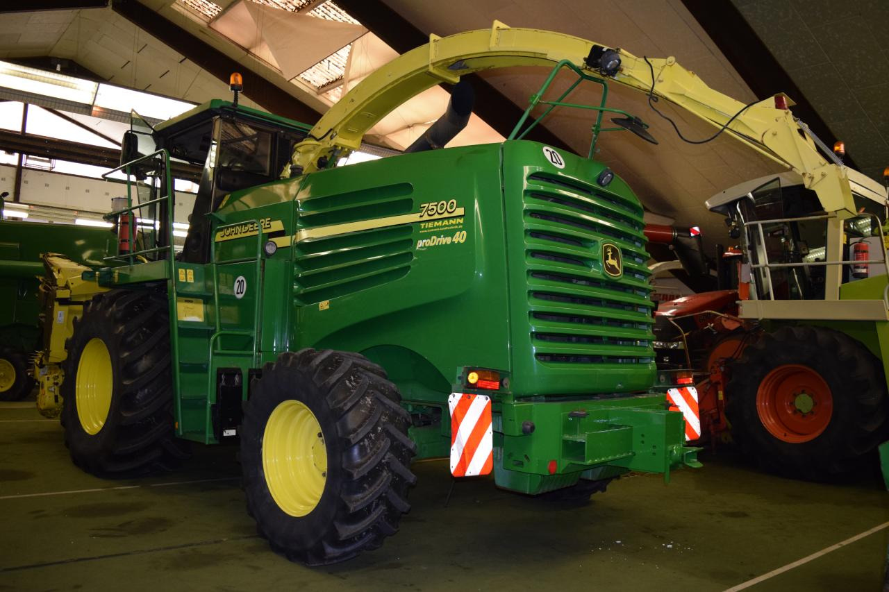 John Deere 7400 - Kombajn za stočnu hranu: slika 4 John Deere 7400 - Kombajn za stočnu hranu: slika 4