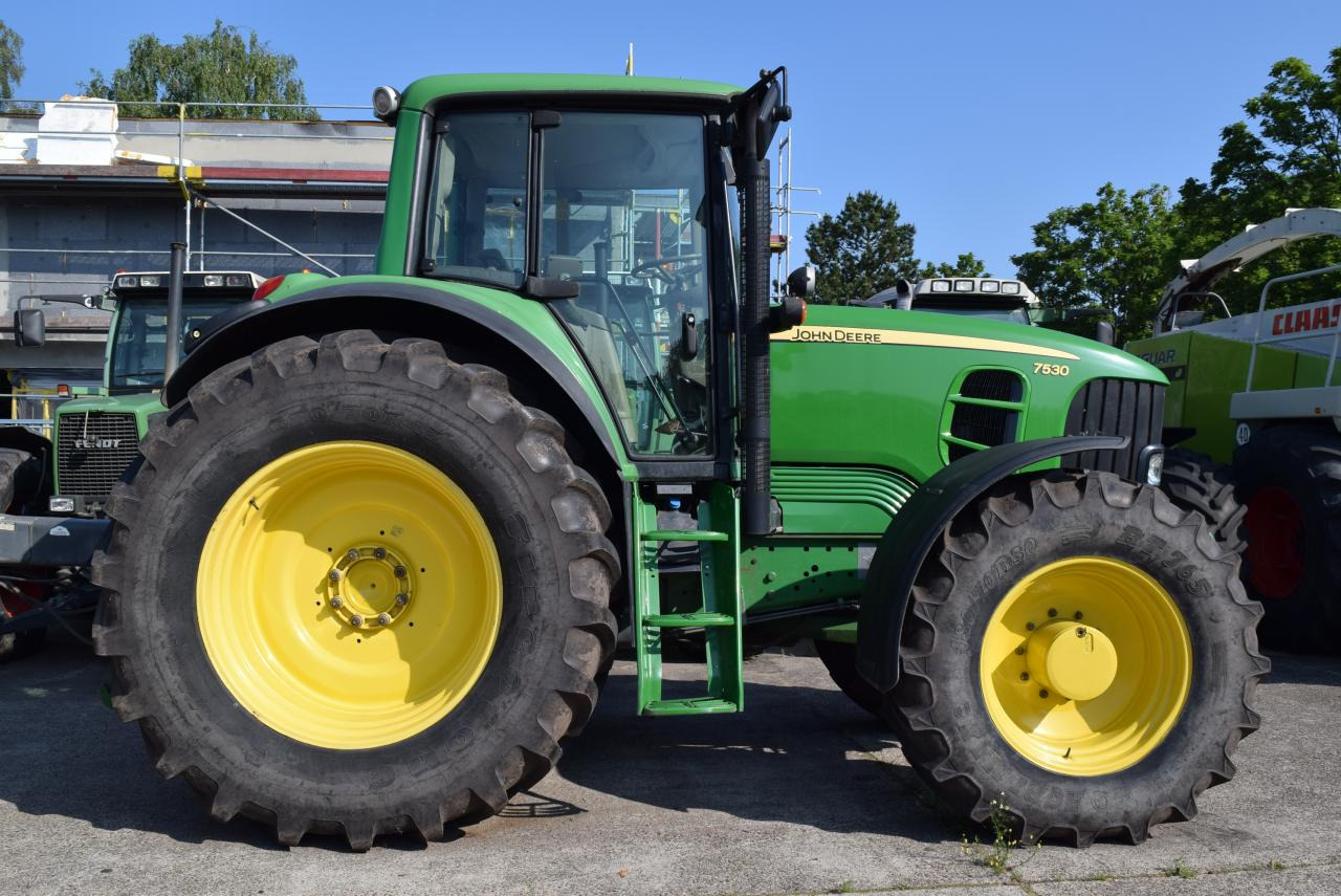 John Deere 7530 Premium - Traktor: slika 3 John Deere 7530 Premium - Traktor: slika 3