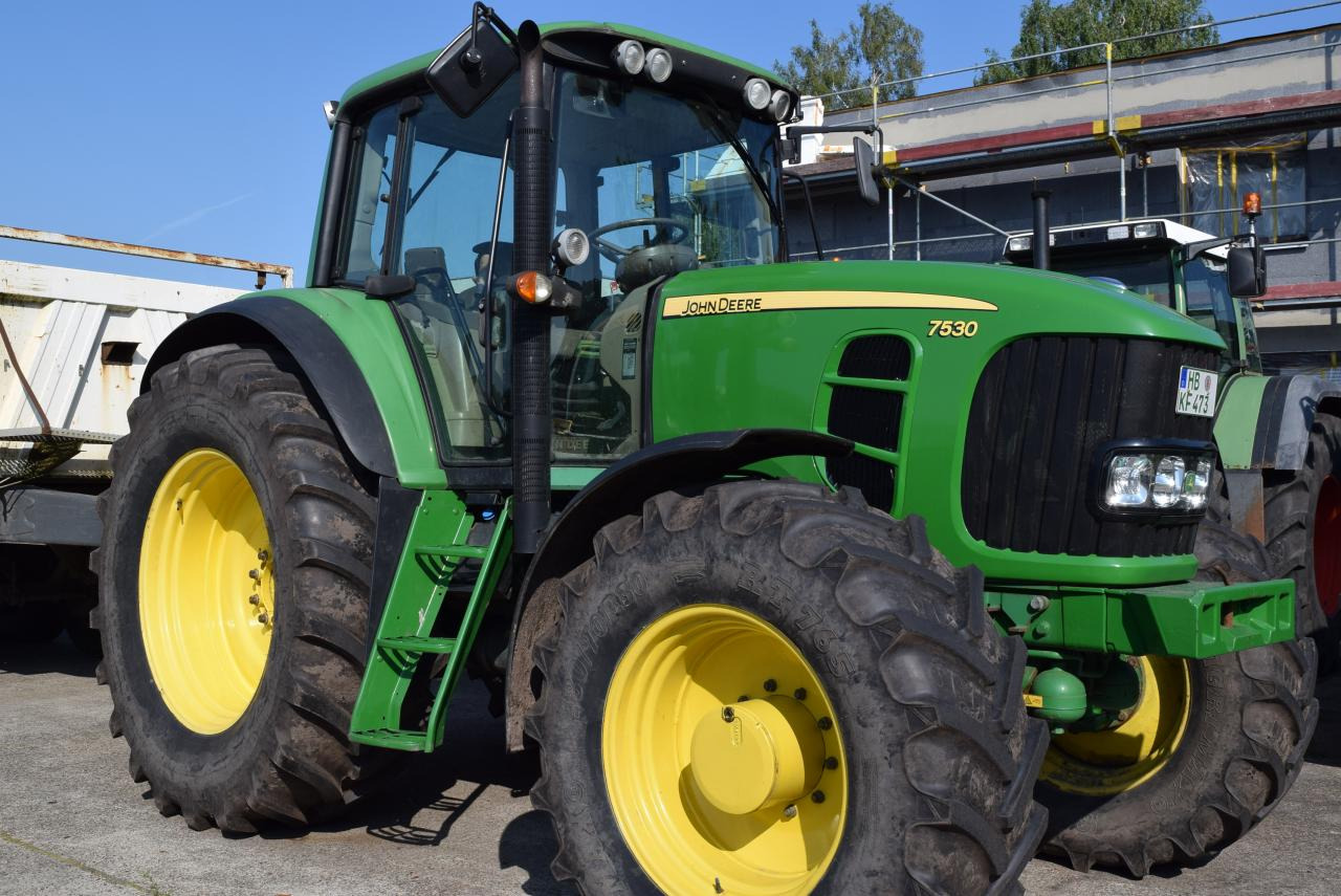 John Deere 7530 Premium - Traktor: slika 2 John Deere 7530 Premium - Traktor: slika 2