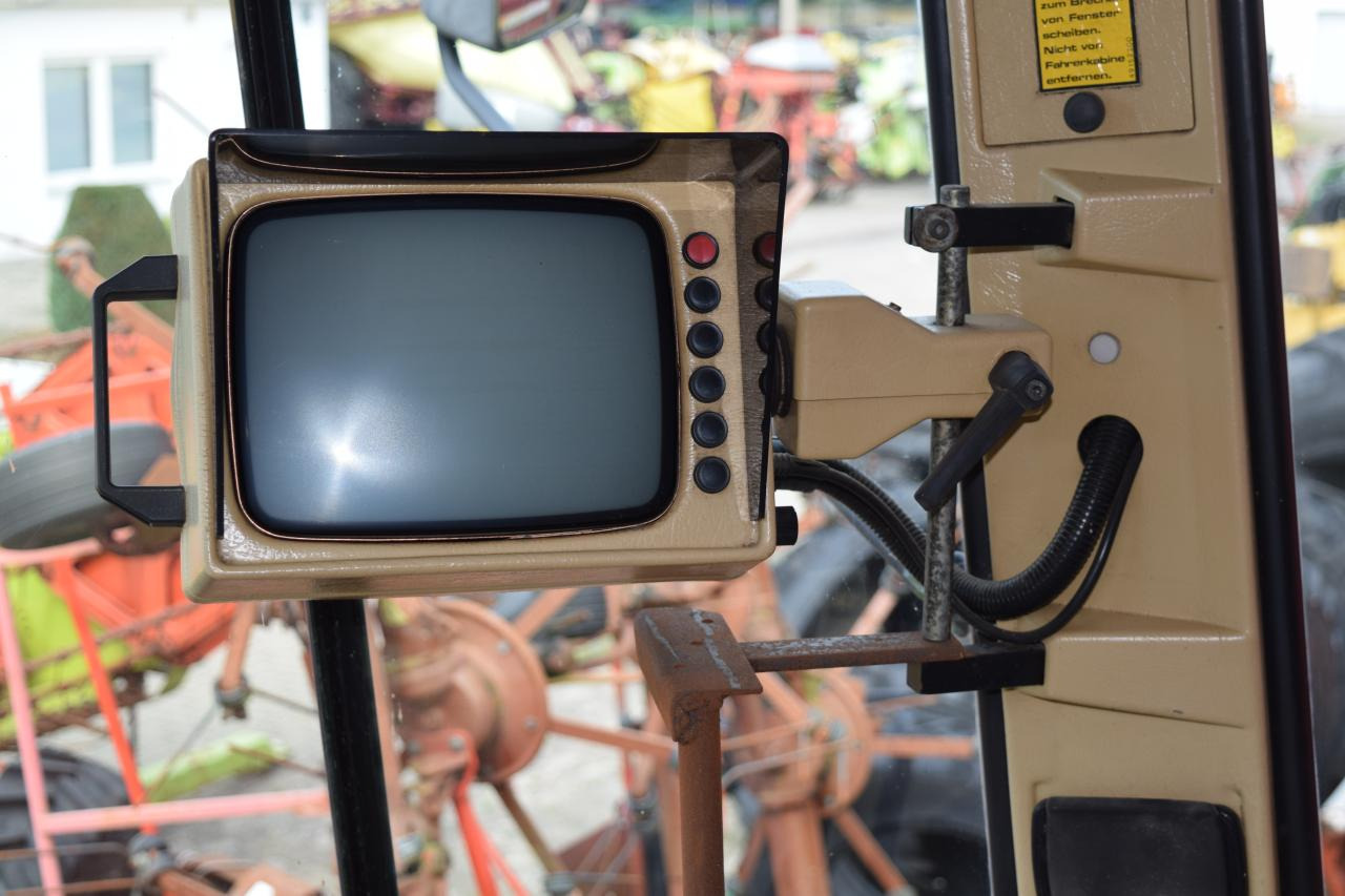 Kombinovani kombajn Massey Ferguson MF 38: slika 11 Kombinovani kombajn Massey Ferguson MF 38: slika 11