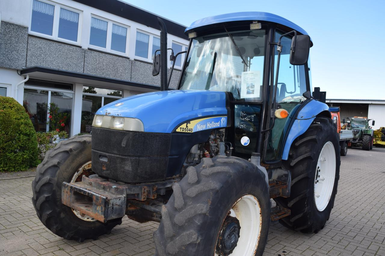 New Holland TD 5040 - Traktor: slika 4 New Holland TD 5040 - Traktor: slika 4
