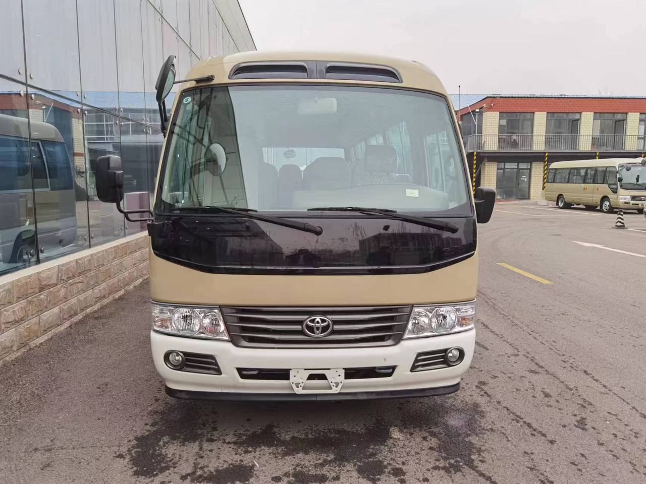TOYOTA COASTER - Autobus: slika 2 TOYOTA COASTER - Autobus: slika 2