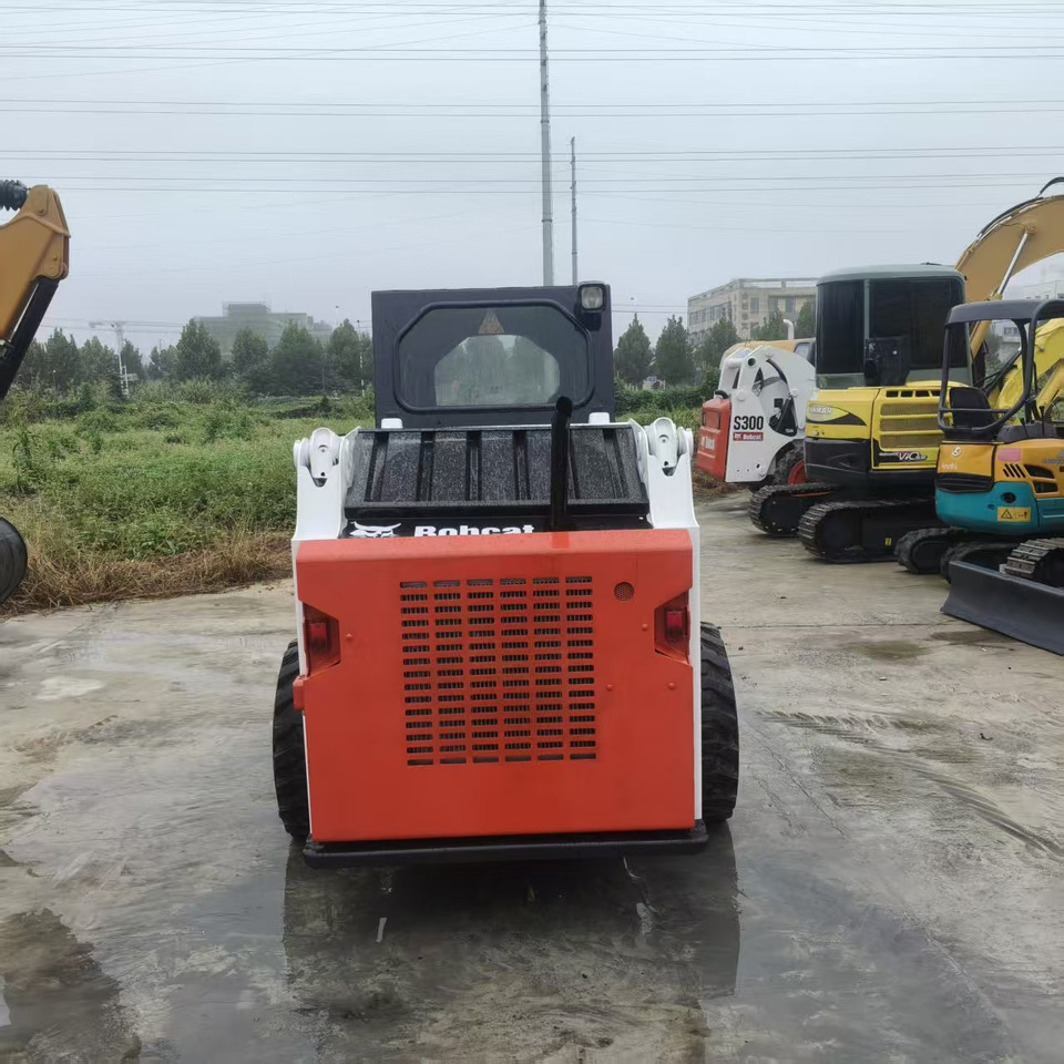 Bobcat S300 - Mini utovarivač: slika 3 Bobcat S300 - Mini utovarivač: slika 3
