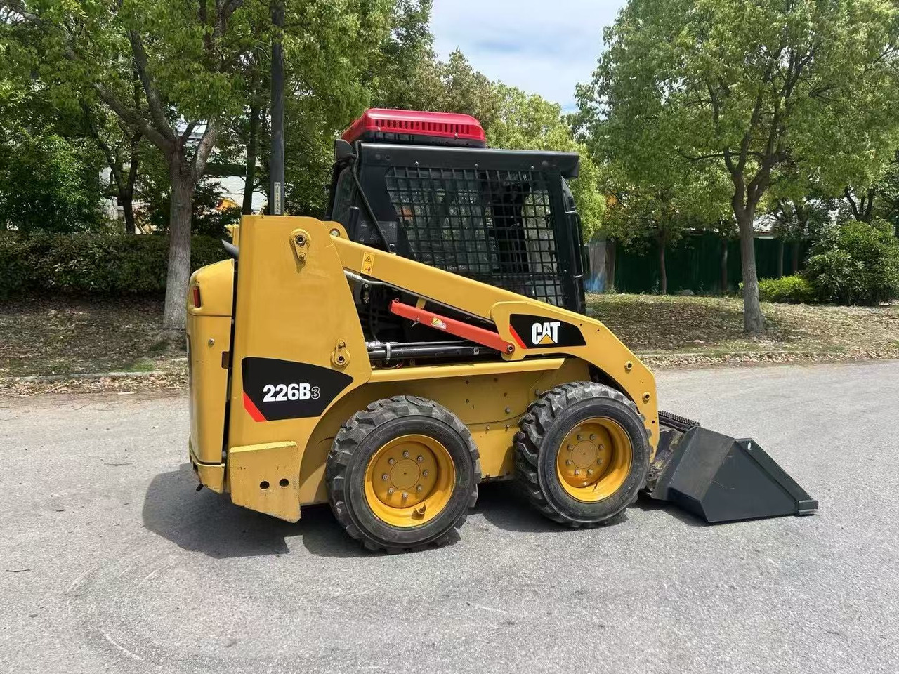 CAT 226B3 - Mini utovarivač: slika 1 CAT 226B3 - Mini utovarivač: slika 1