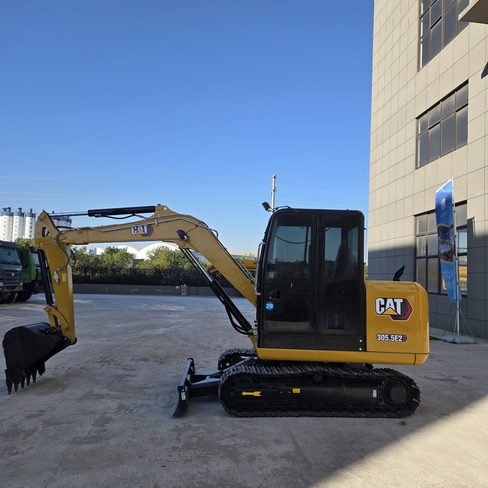 CATERPILLAR 305.5E2 - Mini bager: slika 1 CATERPILLAR 305.5E2 - Mini bager: slika 1