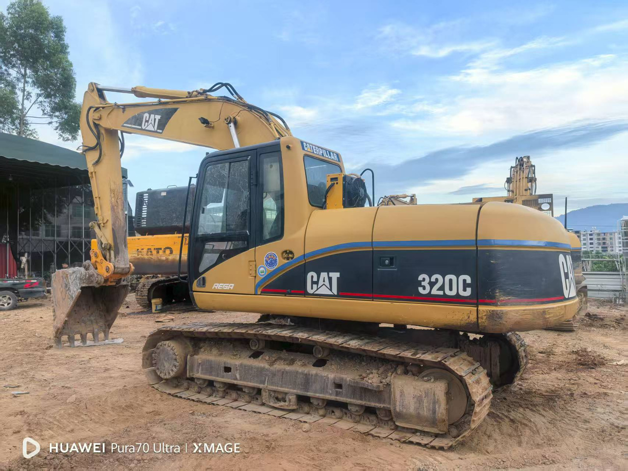CATERPILLAR 320C - Bager guseničar: slika 1 CATERPILLAR 320C - Bager guseničar: slika 1