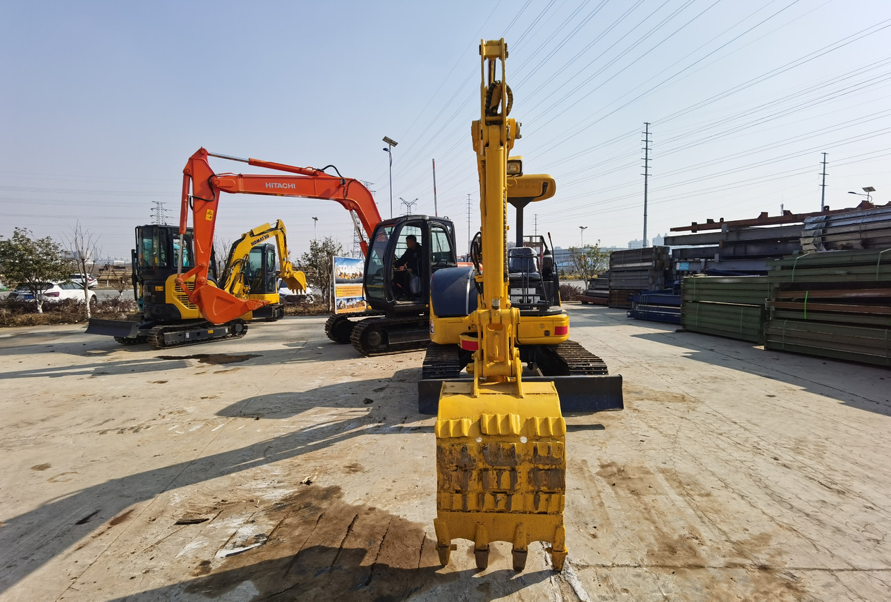 Mini bager CATERPILLAR PC40MR: slika 6