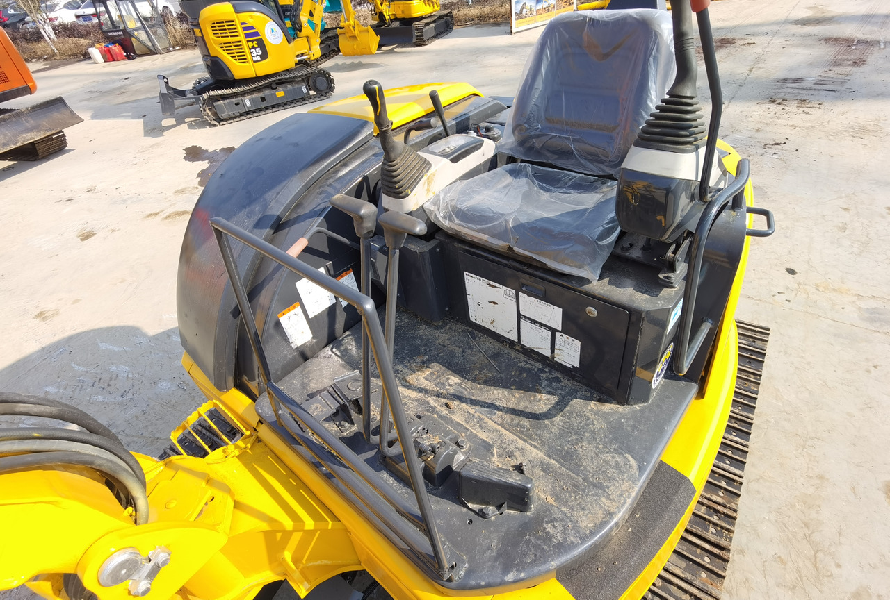 Mini bager CATERPILLAR PC40MR: slika 9