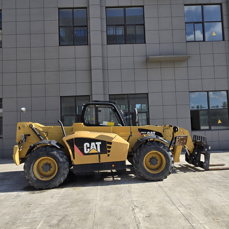CATERPILLAR TH414 - Teleskopska platforma: slika 2 CATERPILLAR TH414 - Teleskopska platforma: slika 2