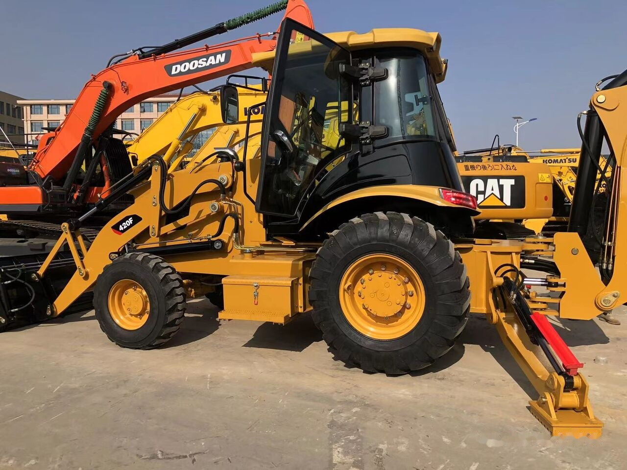 Caterpillar 420F - Bager utovarivač: slika 1 Caterpillar 420F - Bager utovarivač: slika 1