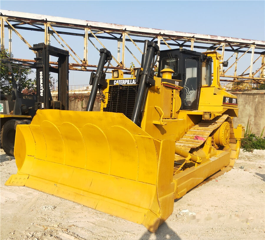 Buldožer Caterpillar D7H: slika 8 Buldožer Caterpillar D7H: slika 8