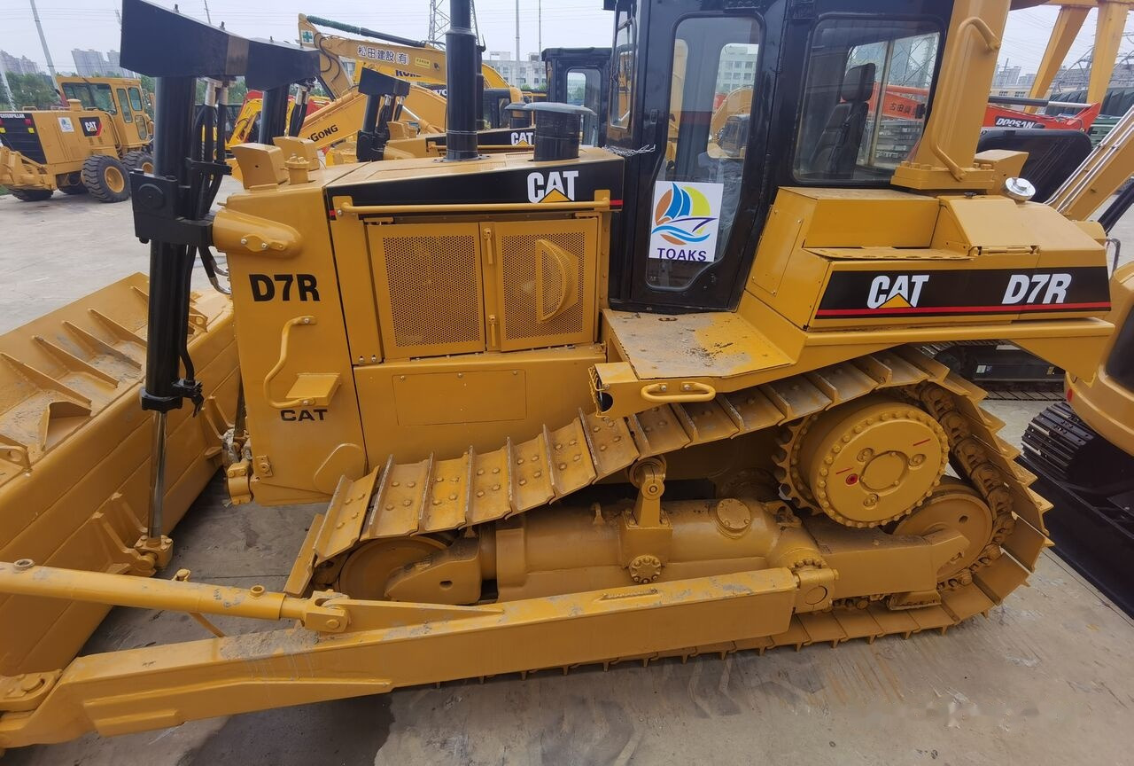 Caterpillar D7R - Buldožer: slika 3 Caterpillar D7R - Buldožer: slika 3