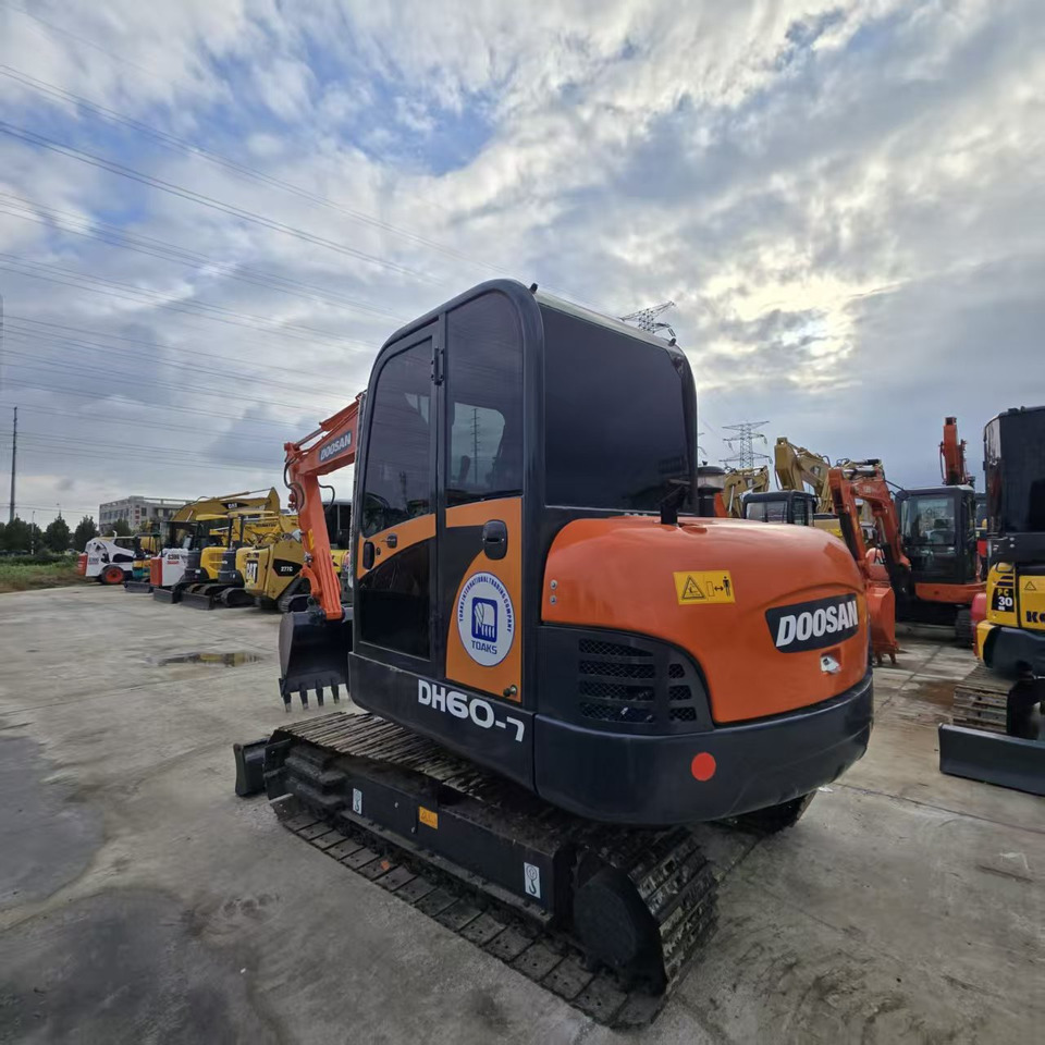 DOOSAN DH60-7 - Mini bager: slika 4 DOOSAN DH60-7 - Mini bager: slika 4
