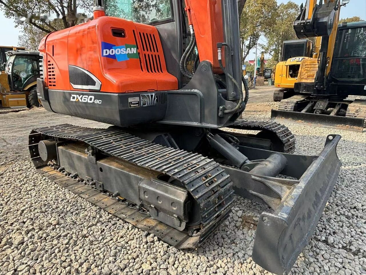 Doosan DX60 - Mini bager: slika 1 Doosan DX60 - Mini bager: slika 1