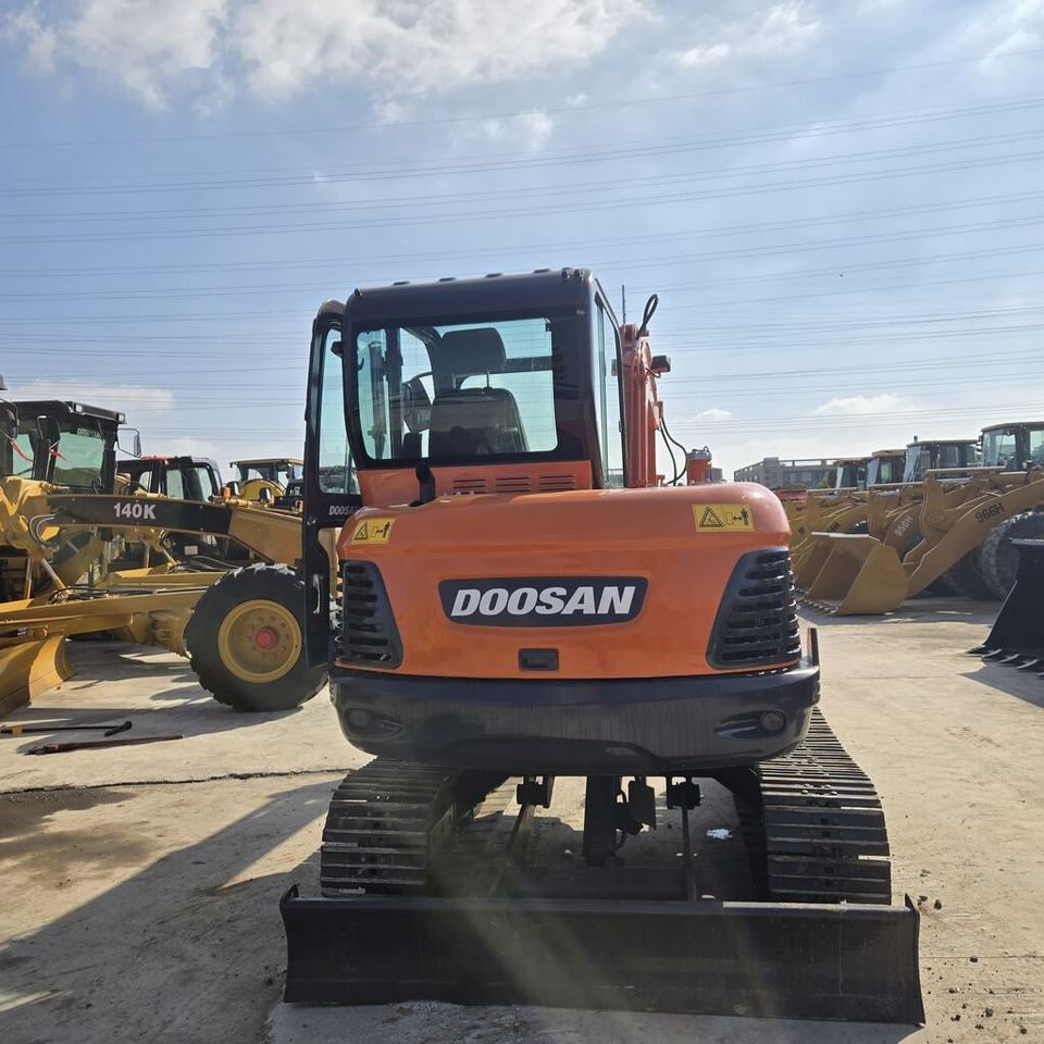 Doosan DX60 - Mini bager: slika 4 Doosan DX60 - Mini bager: slika 4