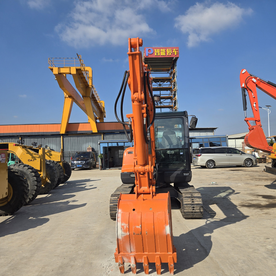 Doosan DX60 - Mini bager: slika 2 Doosan DX60 - Mini bager: slika 2