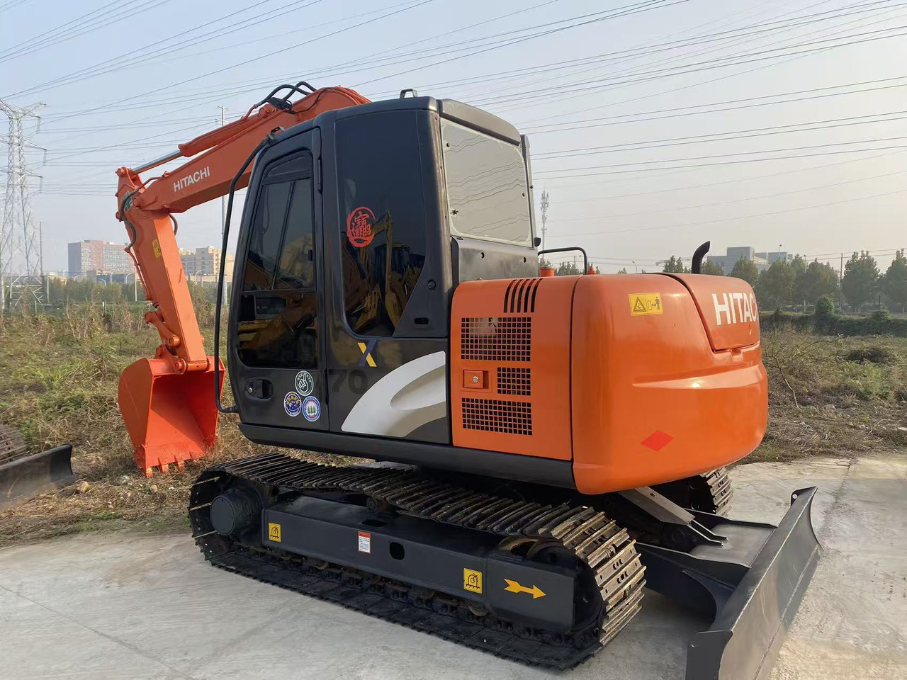HITACHI ZX70 - Mini bager: slika 1 HITACHI ZX70 - Mini bager: slika 1