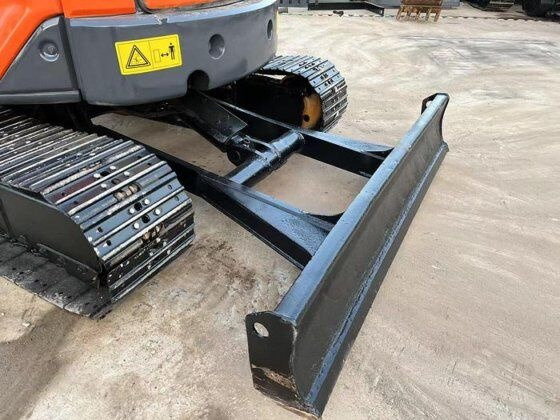 Mini bager Hitachi ZX50: slika 9