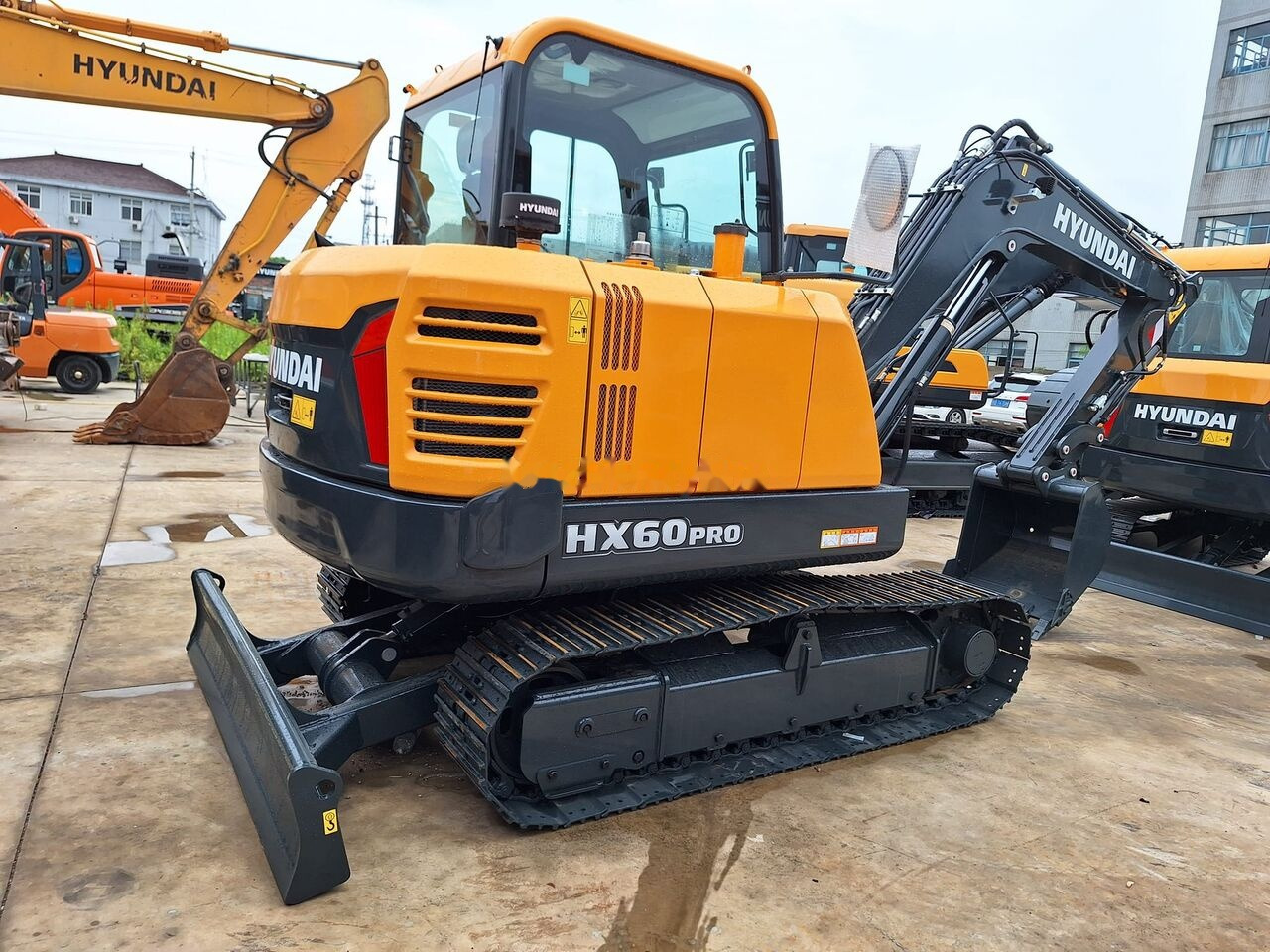 Hyundai HX60 PRO New machine - Mini bager: slika 5 Hyundai HX60 PRO New machine - Mini bager: slika 5