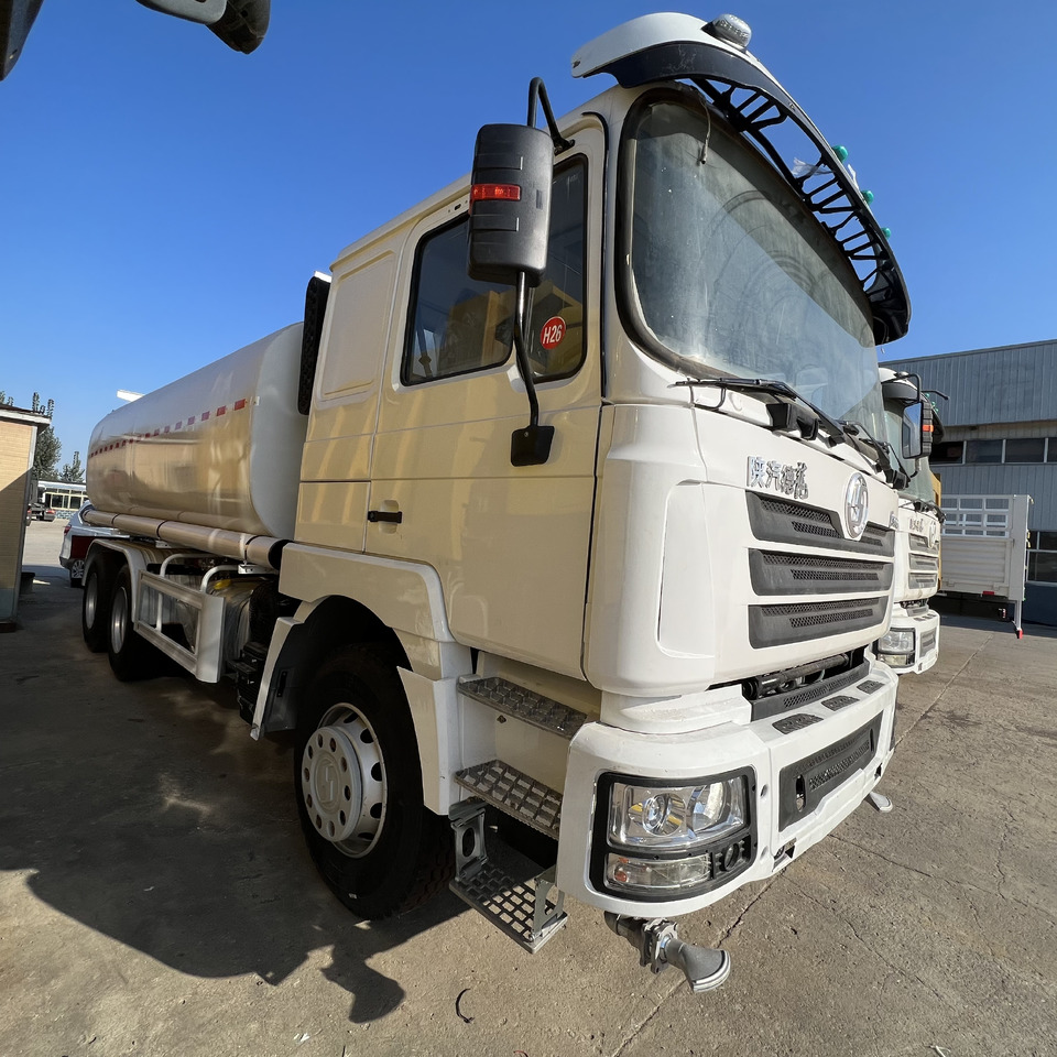 SHACMAN F3000 Water Truck - Kamion: slika 3 SHACMAN F3000 Water Truck - Kamion: slika 3