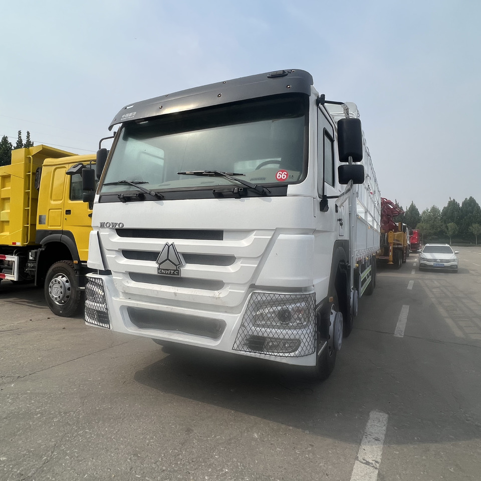 SINOTRUK HOWO 8*4 Fence Truck - Kamion: slika 5 SINOTRUK HOWO 8*4 Fence Truck - Kamion: slika 5