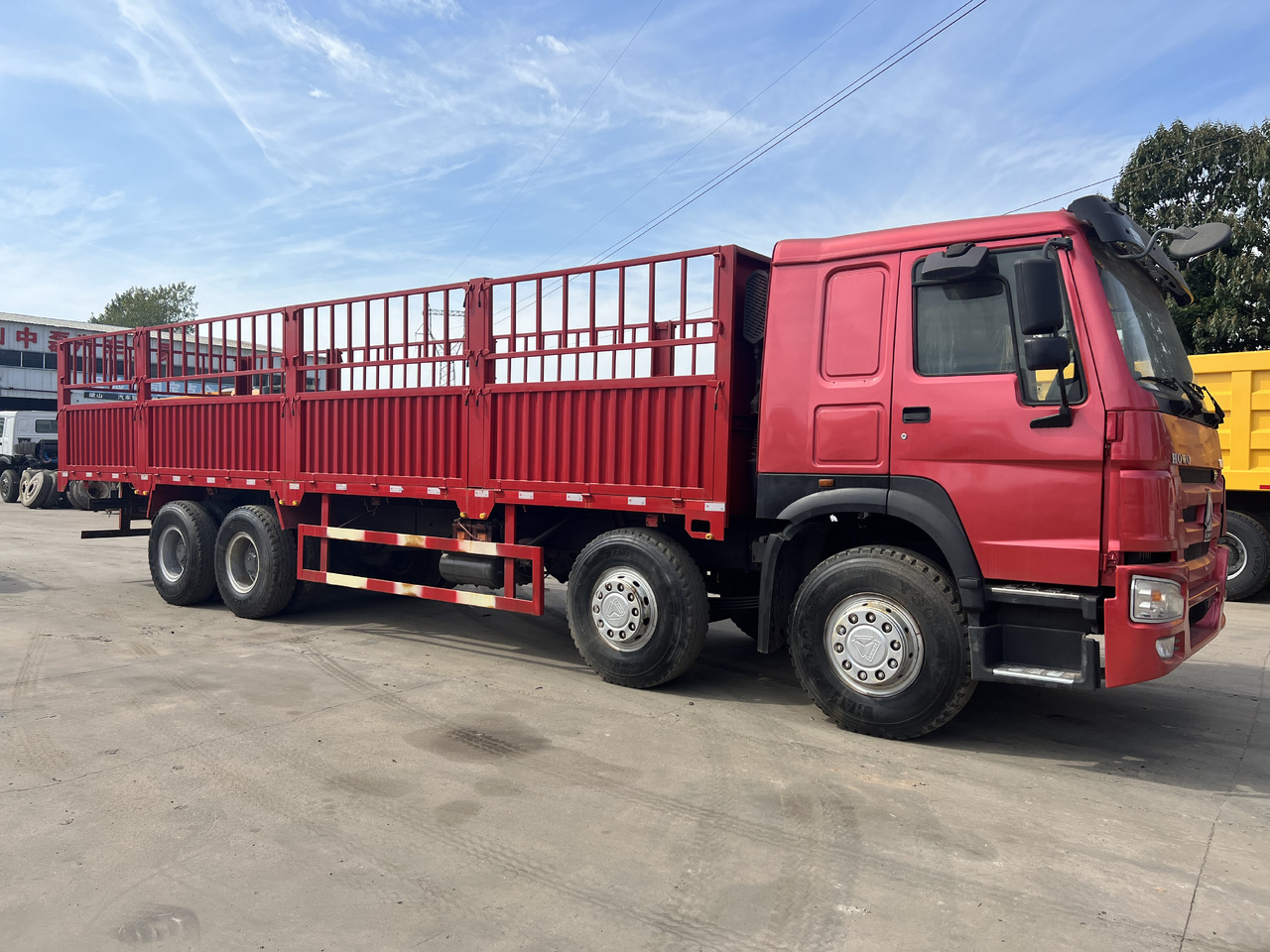 SINOTRUK HOWO 8*4 Fence Truck - Kamion: slika 4 SINOTRUK HOWO 8*4 Fence Truck - Kamion: slika 4