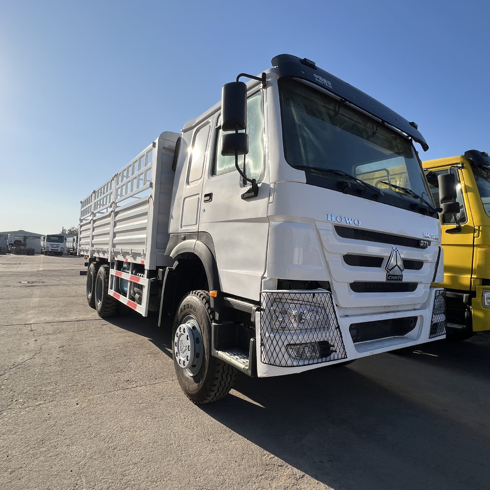 SINOTRUK HOWO - Kamion: slika 2 SINOTRUK HOWO - Kamion: slika 2