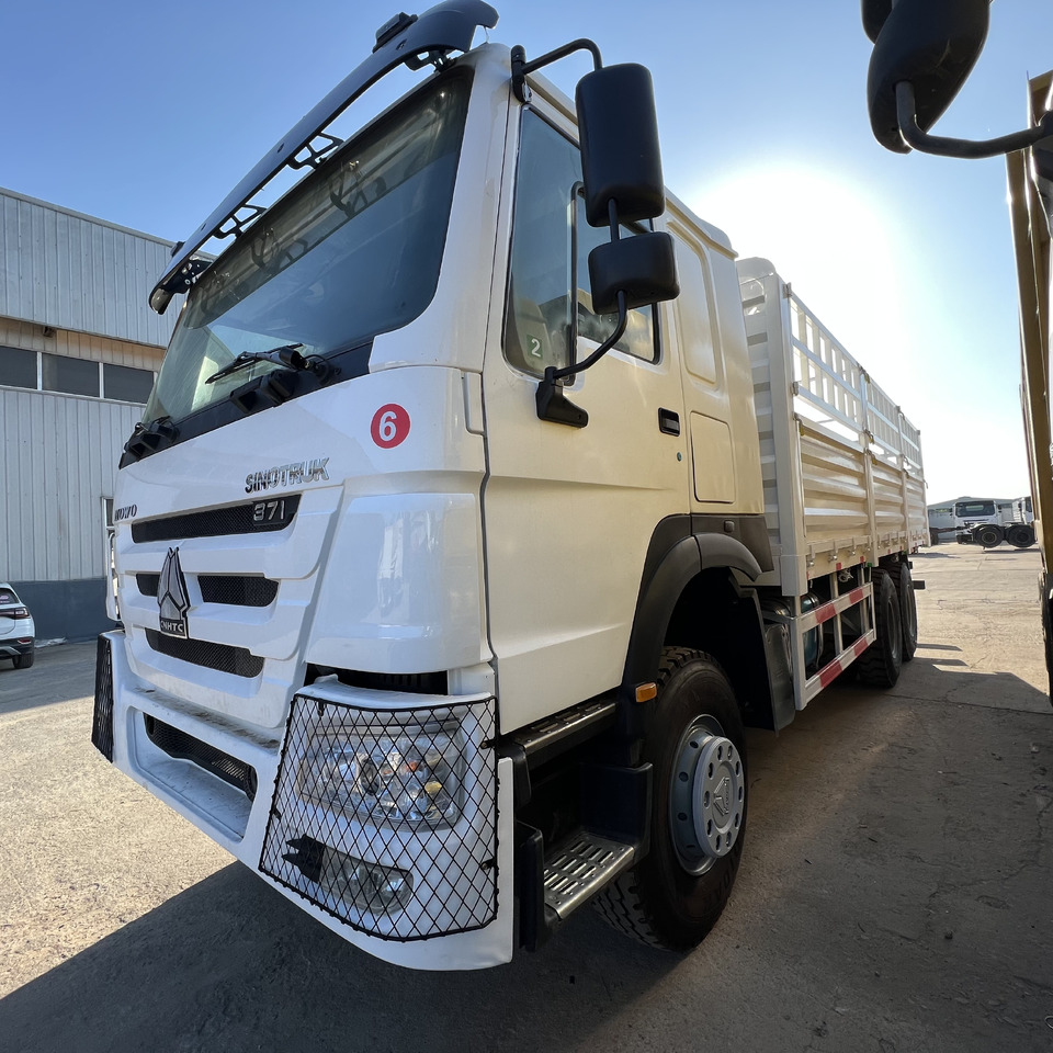 SINOTRUK HOWO - Kamion: slika 3 SINOTRUK HOWO - Kamion: slika 3