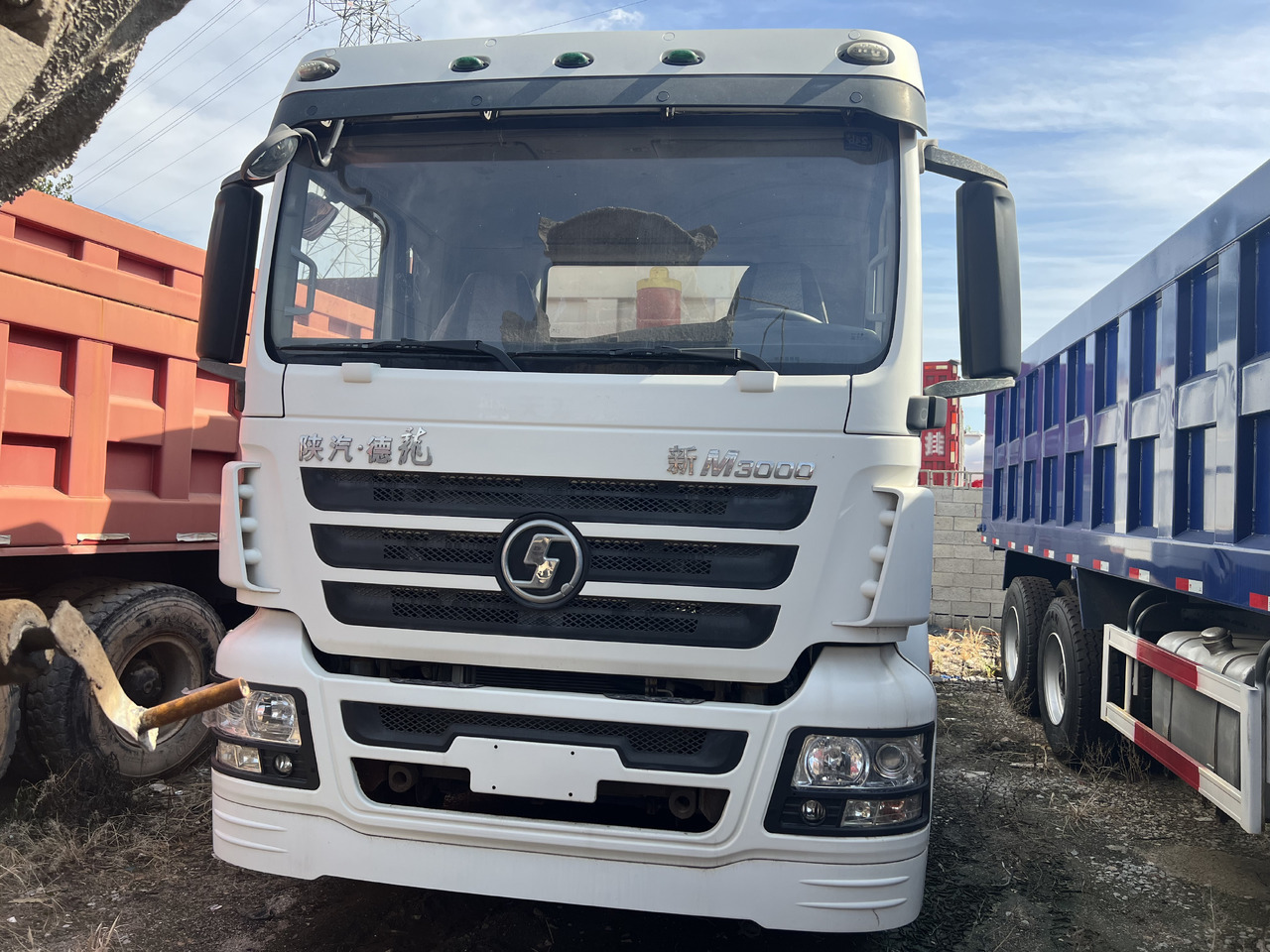 SHACMAN M3000 - Istovarivač: slika 3 SHACMAN M3000 - Istovarivač: slika 3