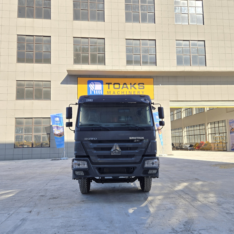 SINOTRUK HOWO 6*4 Dump Truck - Istovarivač: slika 2 SINOTRUK HOWO 6*4 Dump Truck - Istovarivač: slika 2
