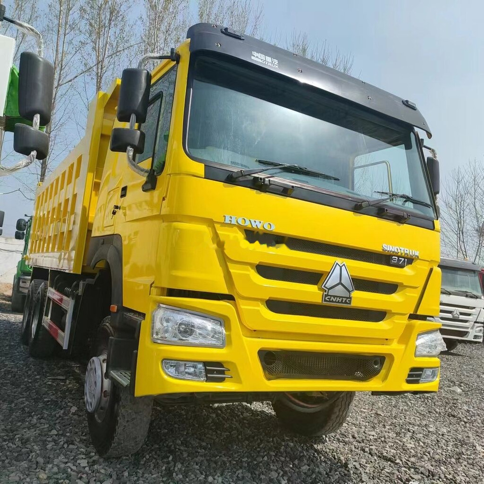 Sinotruk Howo 6*4 Right hand drive - Istovarivač: slika 2 Sinotruk Howo 6*4 Right hand drive - Istovarivač: slika 2