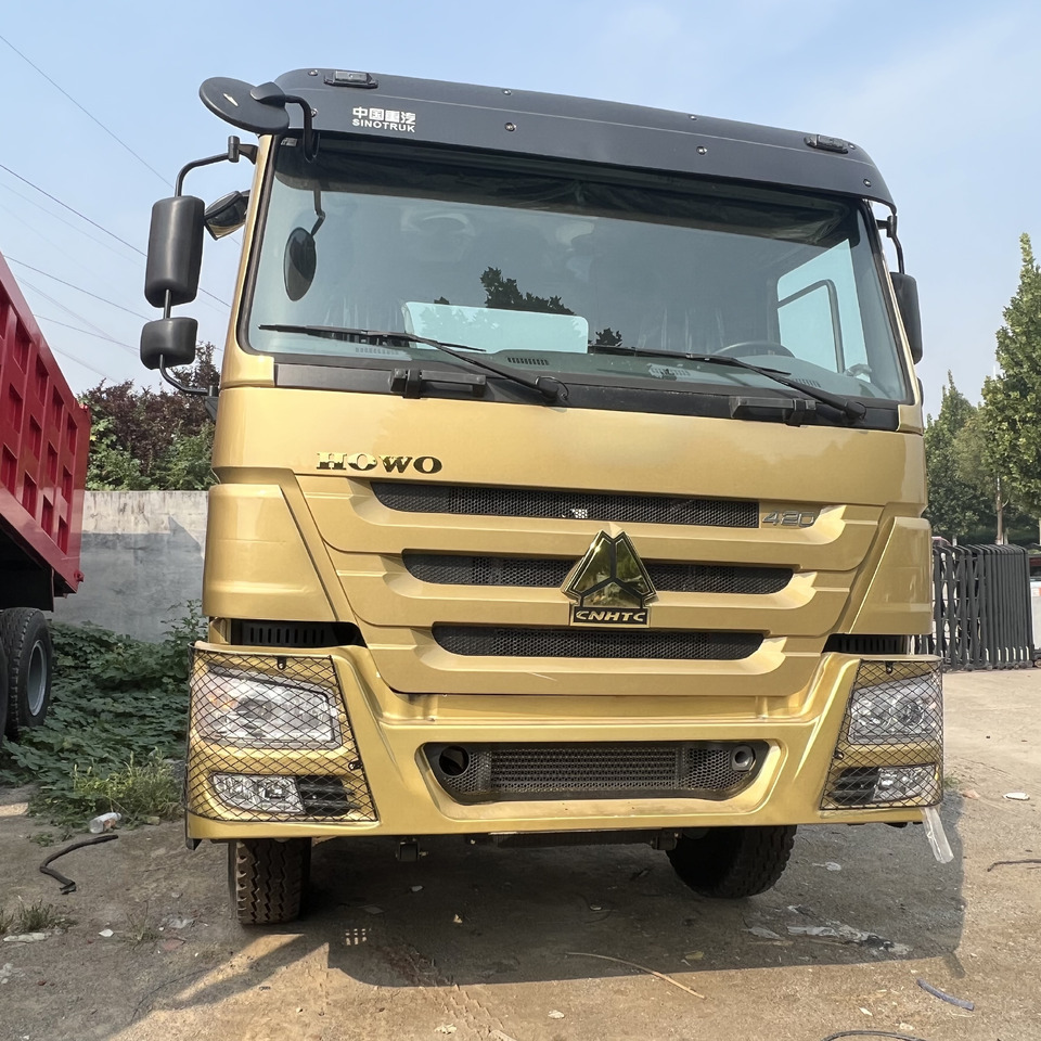 SINOTRUK HOWO - Tegljač: slika 2 SINOTRUK HOWO - Tegljač: slika 2