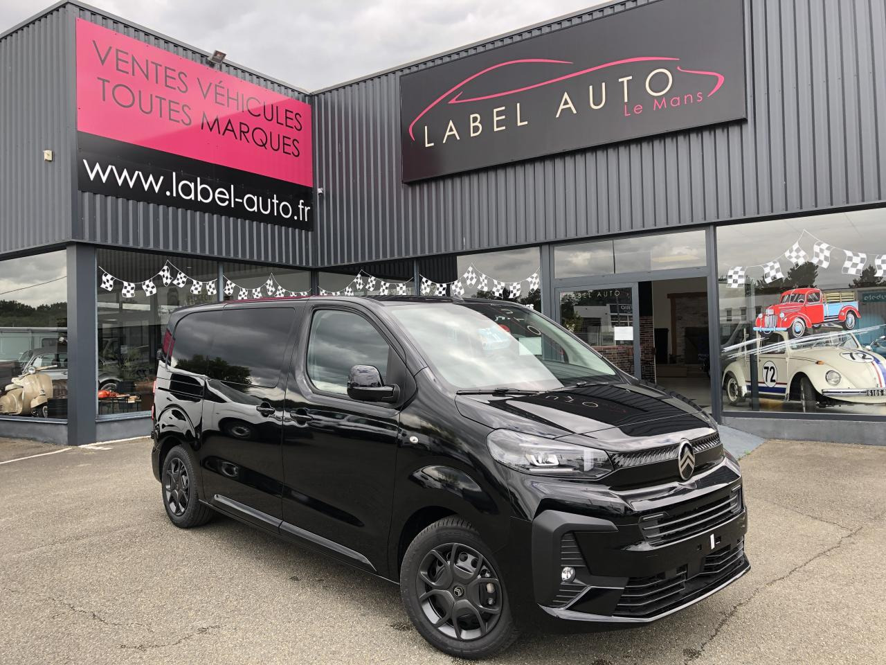 CITROEN jumpy XL 2.0 BLUEHDI 180CH S&S CABINE APPROFONDIE FIXE EAT8 5 PLACES - Furgon: slika 1 CITROEN jumpy XL 2.0 BLUEHDI 180CH S&S CABINE APPROFONDIE FIXE EAT8 5 PLACES - Furgon: slika 1