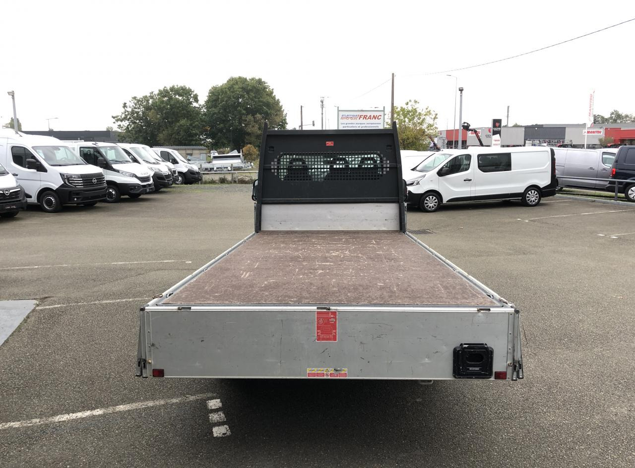 FIAT DUCATO 3T5 PLATEAU 4M20 2.3 MJT 140CH - Dostavno vozilo s ravnom platformom: slika 4 FIAT DUCATO 3T5 PLATEAU 4M20 2.3 MJT 140CH - Dostavno vozilo s ravnom platformom: slika 4
