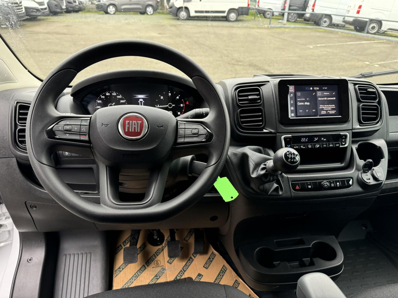 FIAT Ducato Tôlé 3.3 M H2 2.2 - 140 S&S III FOURGON TOLE Fourgon Tôlé 3.3 - Furgon: slika 3 FIAT Ducato Tôlé 3.3 M H2 2.2 - 140 S&S III FOURGON TOLE Fourgon Tôlé 3.3 - Furgon: slika 3