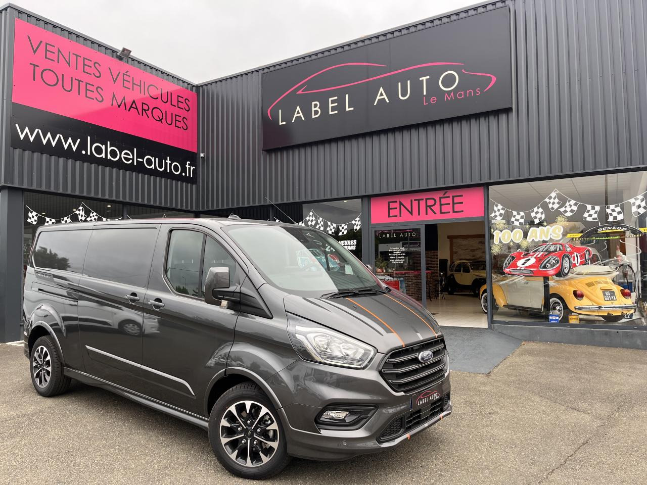 FORD Transit Custom 2.0 TDCi - 170 ch BVA S&S Fourgon 290 L1H1 Sport - Furgon: slika 1 FORD Transit Custom 2.0 TDCi - 170 ch BVA S&S Fourgon 290 L1H1 Sport - Furgon: slika 1