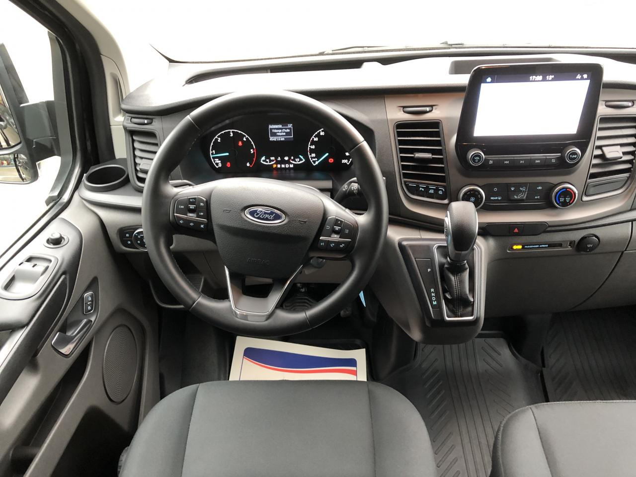 FORD transit custom kombi Transit Custom 2.0 EcoBlue 130 ch BVA S&S combi 9 places 320 L2H1 Trend Business - Putnički kombi: slika 2 FORD transit custom kombi Transit Custom 2.0 EcoBlue 130 ch BVA S&S combi 9 places 320 L2H1 Trend Business - Putnički kombi: slika 2