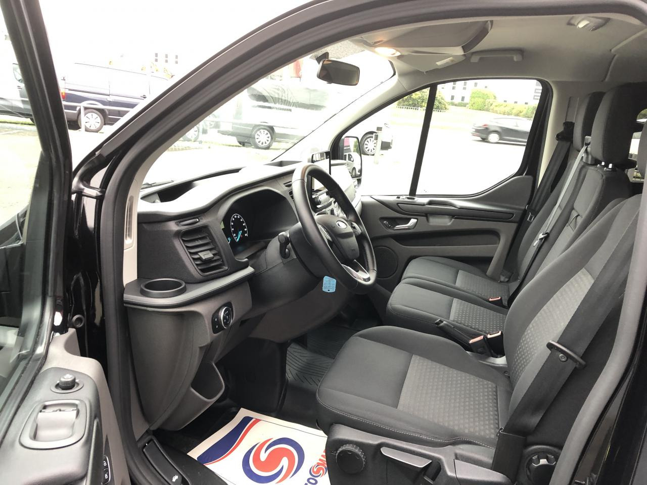 FORD transit custom kombi Transit Custom 2.0 EcoBlue 130 ch BVA S&S combi 9 places 320 L2H1 Trend Business - Putnički kombi: slika 3 FORD transit custom kombi Transit Custom 2.0 EcoBlue 130 ch BVA S&S combi 9 places 320 L2H1 Trend Business - Putnički kombi: slika 3
