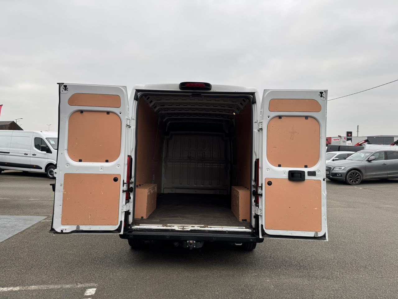 PEUGEOT BOXER 3T3 L3H2 2.2 HDI 140CH ASPHALT - Furgon: slika 3 PEUGEOT BOXER 3T3 L3H2 2.2 HDI 140CH ASPHALT - Furgon: slika 3