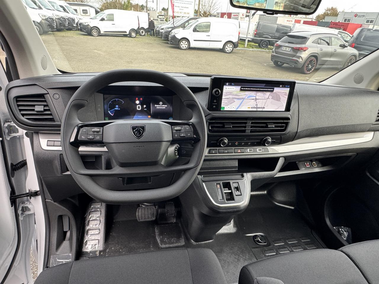 PEUGEOT Expert M 2.0 BlueHDi - 180 S&S - BV EAT8 III FOURGON Fourgon PHASE 2 - Furgon: slika 5 PEUGEOT Expert M 2.0 BlueHDi - 180 S&S - BV EAT8 III FOURGON Fourgon PHASE 2 - Furgon: slika 5