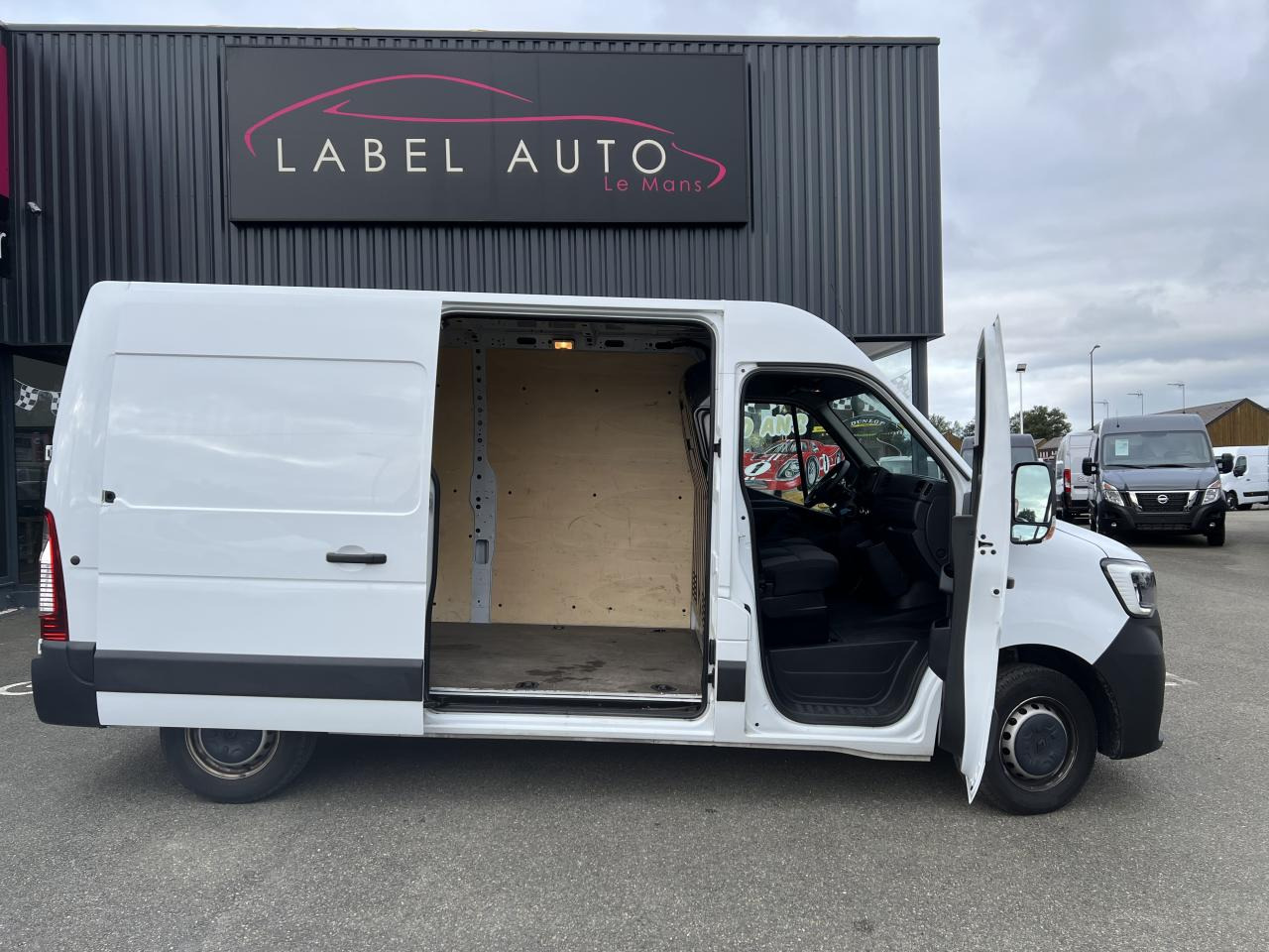 Furgon RENAULT Master Confort 3t5 L2H2 2.3 dCi 135 ch FOURGON Traction: slika 12