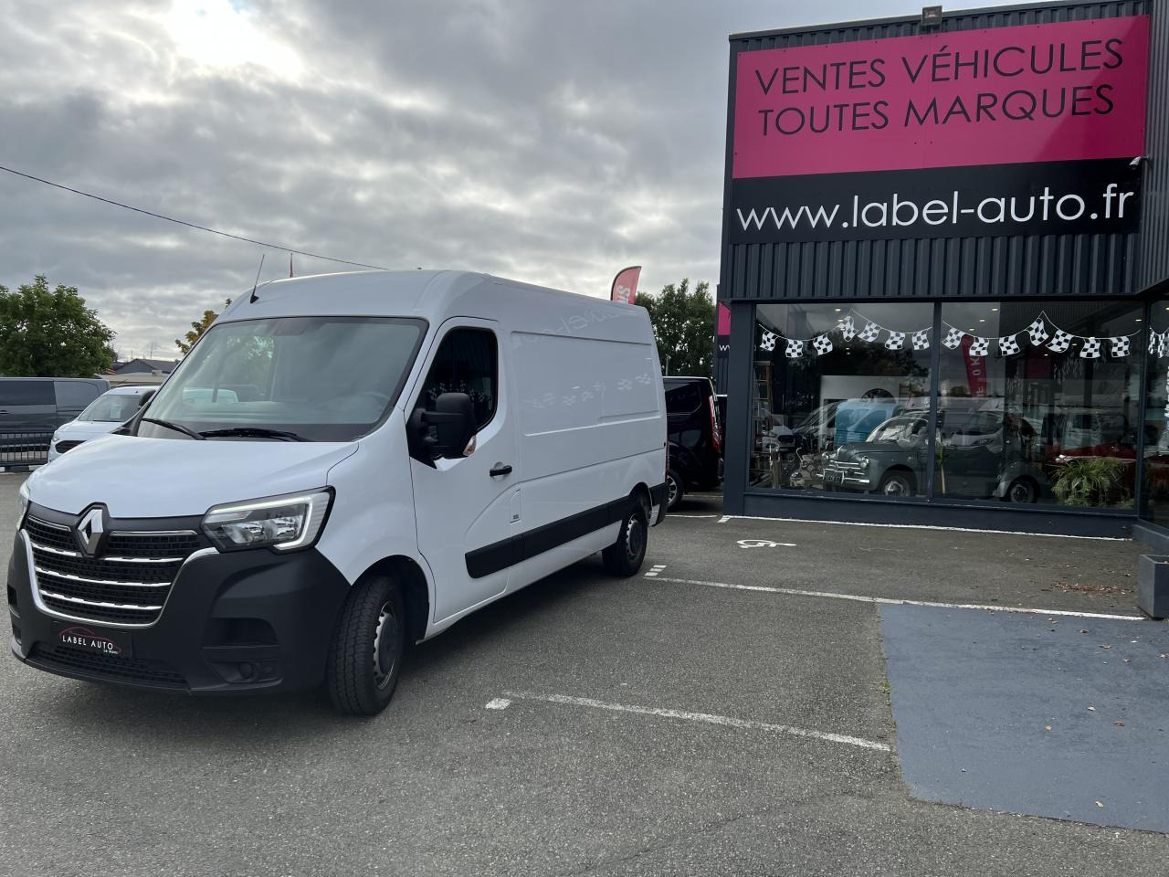 Furgon RENAULT Master Confort 3t5 L2H2 2.3 dCi 135 ch FOURGON Traction: slika 10