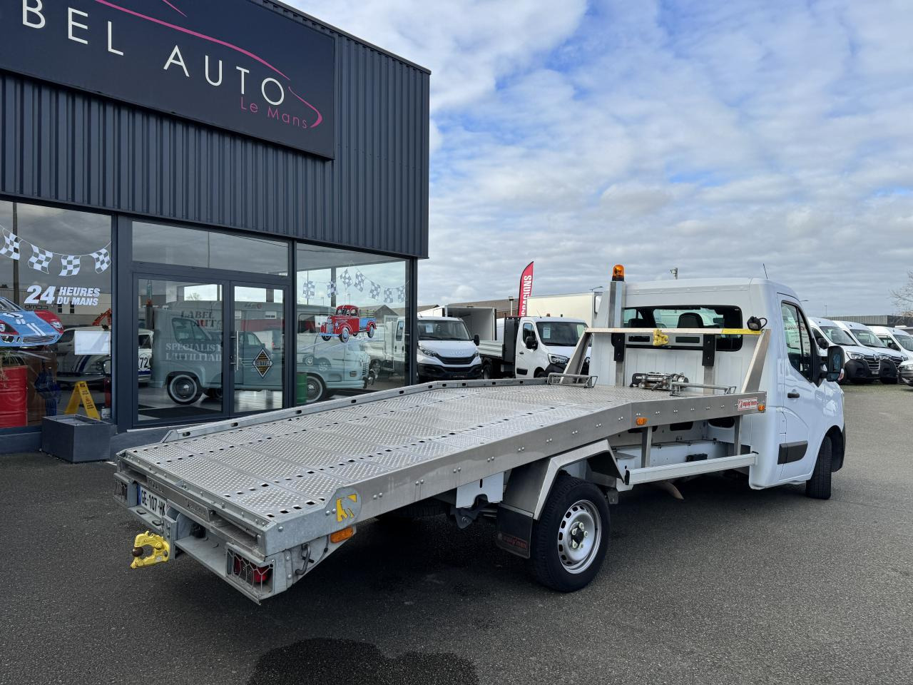 RENAULT Master Confort F3500 L3 2.3 dCi - 130 ch L3 Traction Dépanneuse porte voiture - Vučno vozilo: slika 5 RENAULT Master Confort F3500 L3 2.3 dCi - 130 ch L3 Traction Dépanneuse porte voiture - Vučno vozilo: slika 5