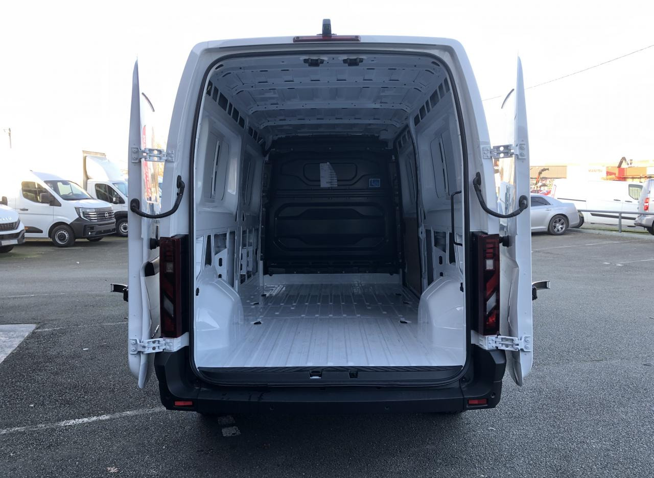 RENAULT Master Extra 3t5 L3H2 2.0 Blue dCi - 150 IV FOURGON Fourgon L3H2 Traction - Furgon: slika 3 RENAULT Master Extra 3t5 L3H2 2.0 Blue dCi - 150 IV FOURGON Fourgon L3H2 Traction - Furgon: slika 3
