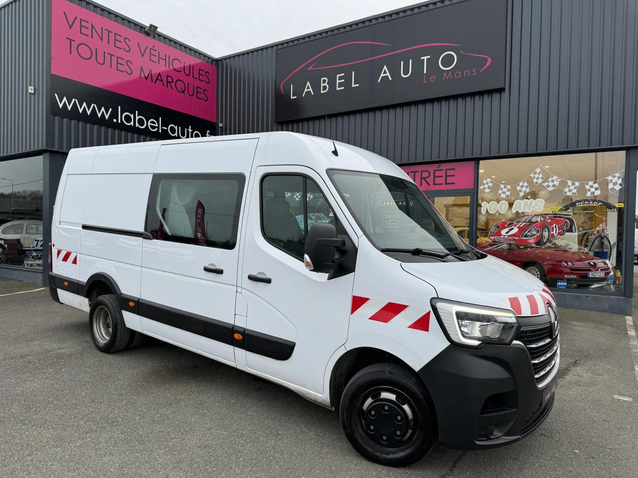 Renault Master F3500 L3H2 2.3 BLUE DCI 135CH CABINE APPROFONDIE 6 PLACES GRAND CONFORT - Dostavno vozilo sa duplom kabinom: slika 3 Renault Master F3500 L3H2 2.3 BLUE DCI 135CH CABINE APPROFONDIE 6 PLACES GRAND CONFORT - Dostavno vozilo sa duplom kabinom: slika 3